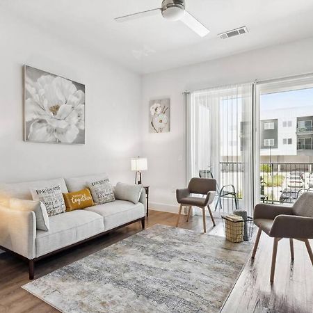 פלוגרוויל Luxurious 1Bd Apt In Austin Suburb מראה חיצוני תמונה